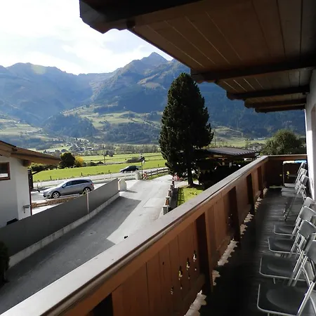Angela Apartmán Piesendorf